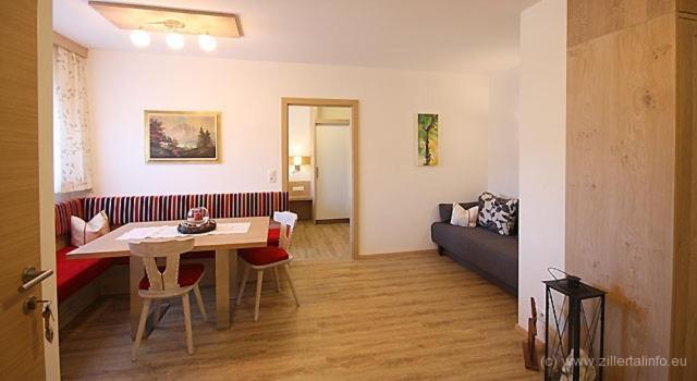 Apartment Schneeberger Stummerberg Habitación foto